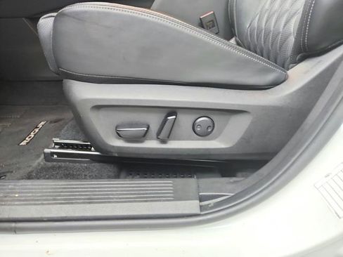 Used 2026 Nissan Rogue Platinum w/ Platinum Premium Package AWD/4WD image 20