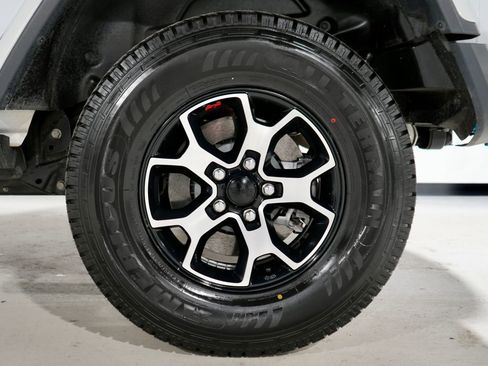 Used 2021 Jeep Wrangler Unlimited Rubicon 4xe w/ Steel Bumper Group image 32