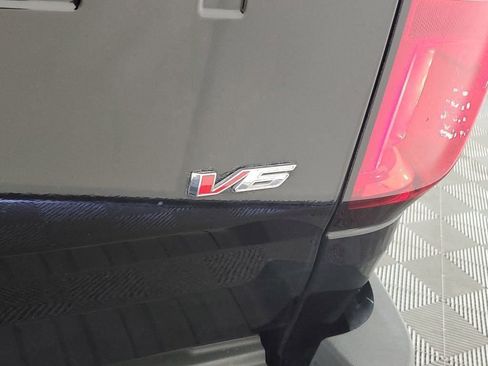 Used 2022 Chevrolet Colorado Z71 w/ Z71 Midnight Edition image 31