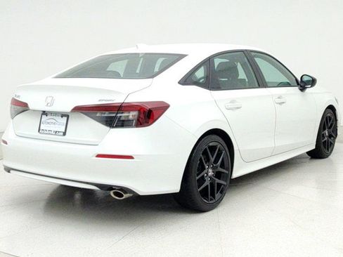 Used 2025 Honda Civic Sport image 5