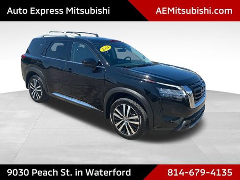 Used 2024 Nissan Pathfinder Platinum AWD/4WD image 1