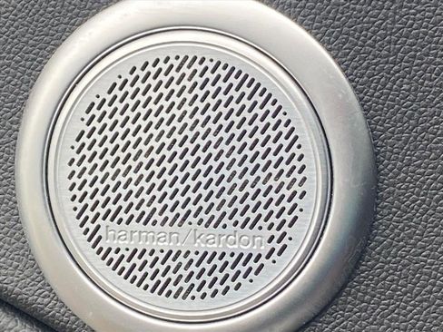 Used 2024 Alfa Romeo Stelvio Veloce image 18