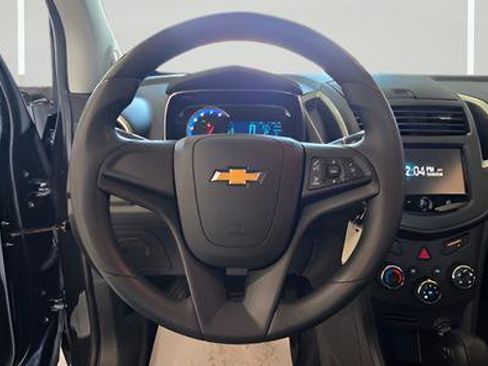 Used 2016 Chevrolet Trax LS image 16