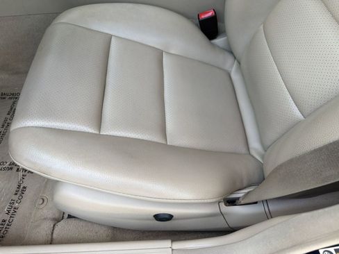 Used 2012 Mercedes-Benz C 300 4MATIC Sedan image 14