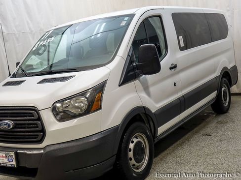 Used 2017 Ford Transit 150 XL image 4