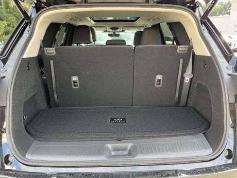 New 2027 INFINITI QX60 Luxe w/ Cargo Package FWD image 5