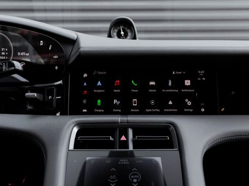 Certified 2025 Porsche Taycan image 23