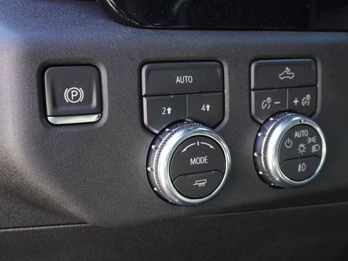 New 2026 GMC Sierra 1500 Elevation image 18