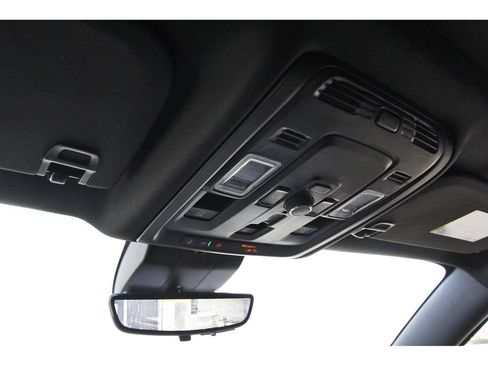 Used 2025 GMC Yukon Denali Ultimate AWD/4WD image 26