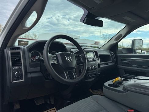 Used 2018 RAM 5500 Tradesman w/ Power & Remote Entry Group AWD/4WD image 15