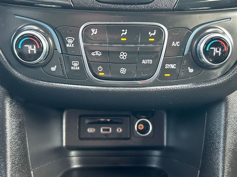 Used 2023 Chevrolet Equinox RS image 15