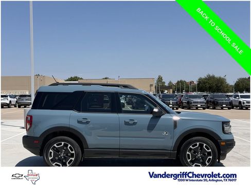 Used 2023 Ford Bronco Sport Outer Banks AWD/4WD image 3