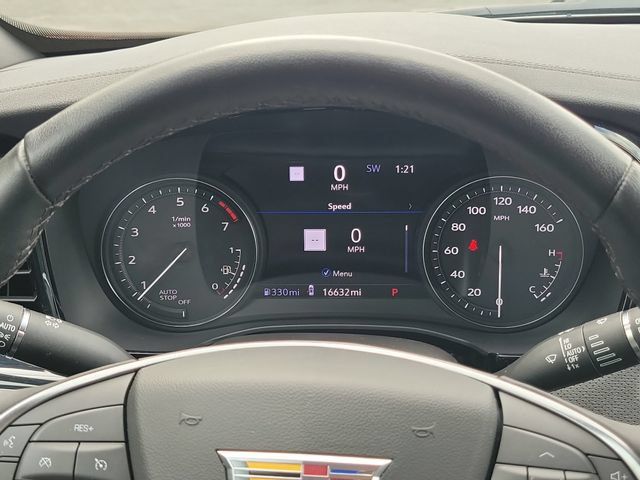 Certified 2024 Cadillac XT5 Premium Luxury w/ Technology Package FWD image 13