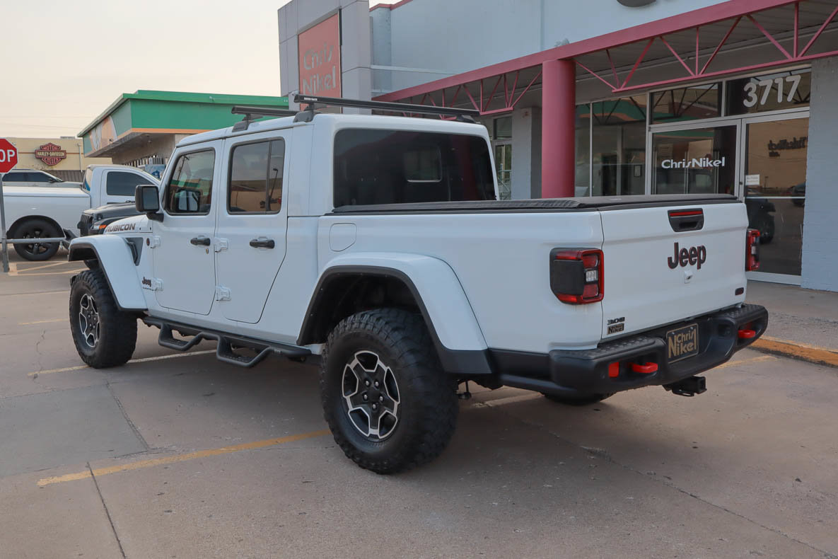 Used 2023 Jeep Gladiator Rubicon AWD/4WD image 6