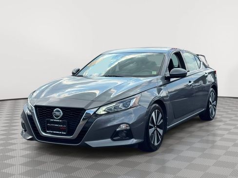 Used 2020 Nissan Altima 2.5 SV FWD image 3