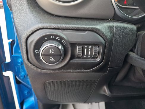 Used 2021 Jeep Gladiator Sport AWD/4WD image 21