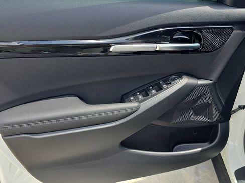 New 2026 Kia Seltos S FWD image 17