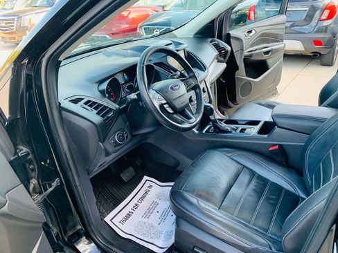 Used 2017 Ford Escape SE w/ SE Leather Comfort Package image 12