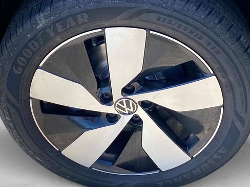 Used 2023 Volkswagen Taos S w/ Driver Assistance Package AWD/4WD image 26