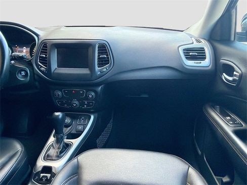 Used 2020 Jeep Compass Latitude w/ Popular Equipment Group image 17