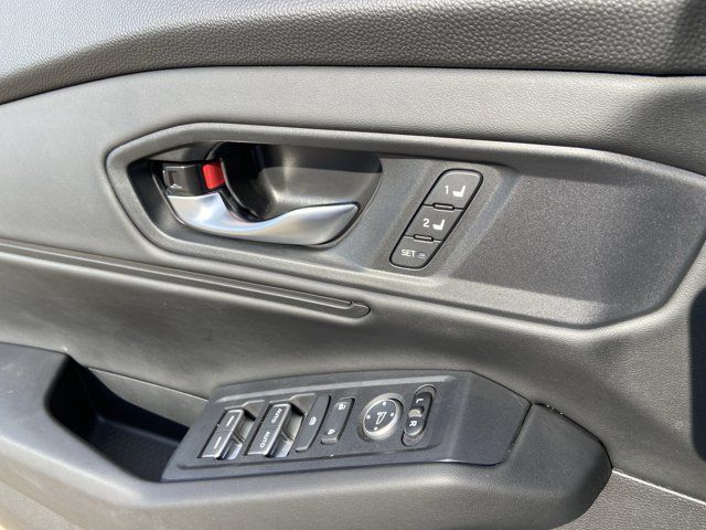 Used 2025 Honda Accord EX-L image 47