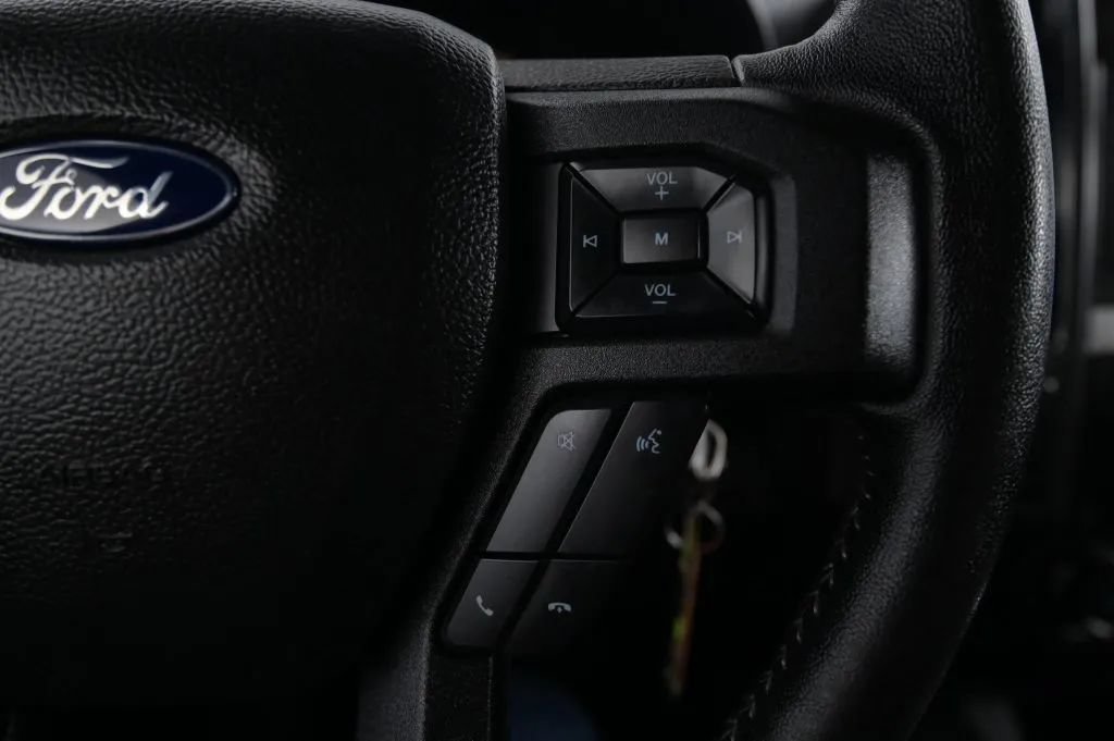 Used 2020 Ford F150 XLT w/ Equipment Group 302A Luxury AWD/4WD image 25