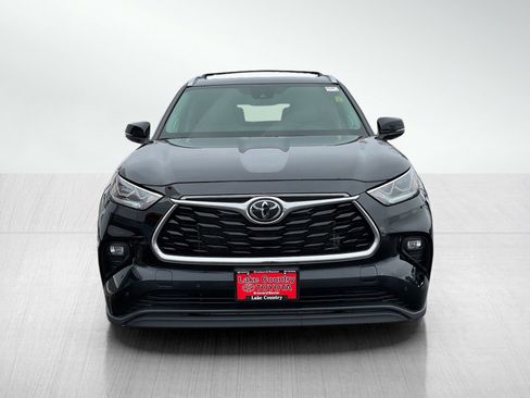 Used 2024 Toyota Highlander Limited image 8