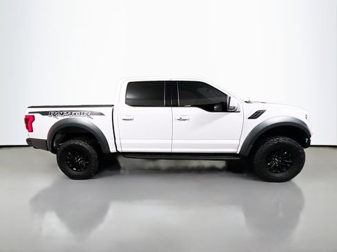 Used 2019 Ford F150 Raptor w/ Equipment Group 802A Luxury image 3