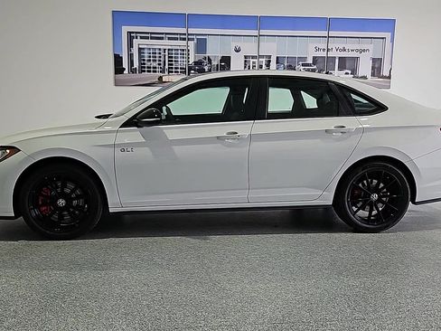 New 2026 Volkswagen Jetta GLI Autobahn FWD image 6