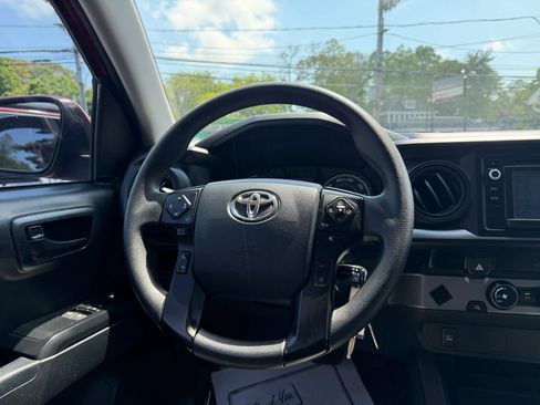 Used 2018 Toyota Tacoma SR RWD image 18