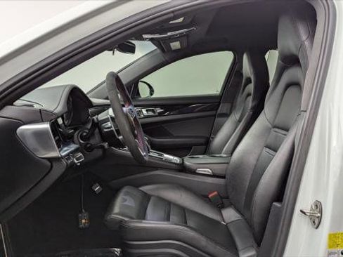 Used 2018 Porsche Panamera 4S image 14