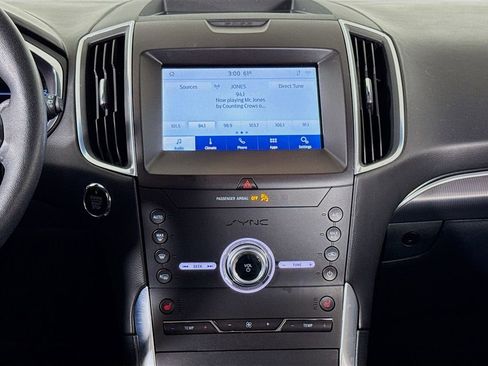Used 2020 Ford Edge Titanium w/ Cargo Accessory Package FWD image 14