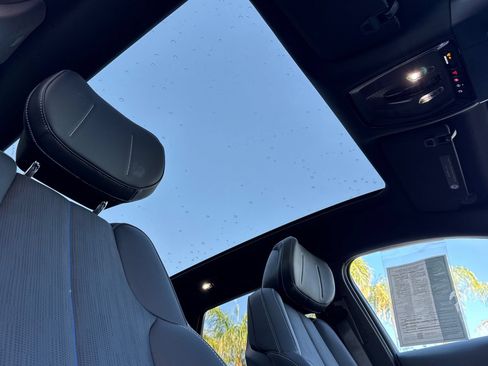 Certified 2024 Cadillac Lyriq Luxury AWD/4WD image 18