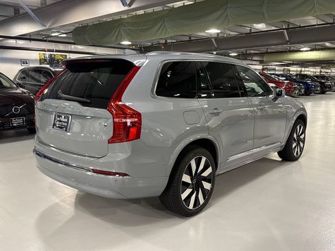 Certified 2025 Volvo XC90 T8 Ultra w/ Protection Package Premier AWD/4WD image 2