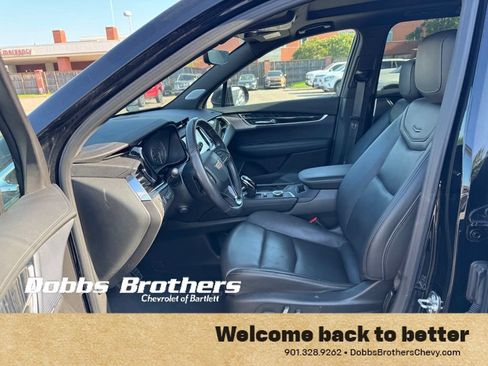 Used 2024 Cadillac XT6 Premium Luxury w/ Technology Package AWD/4WD image 17