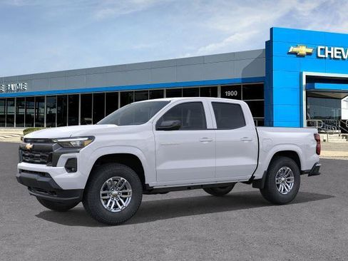 New 2026 Chevrolet Colorado LT w/ LT Convenience Package AWD/4WD image 2