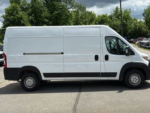 Used 2026 RAM ProMaster 2500 w/ Convenience Group FWD image 5