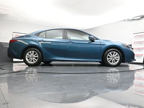 Used 2026 Toyota Camry LE image 41