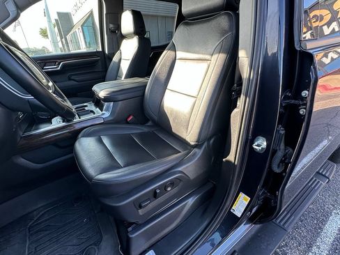 Used 2023 GMC Sierra 1500 Elevation w/ Elevation Premium Package AWD/4WD image 5
