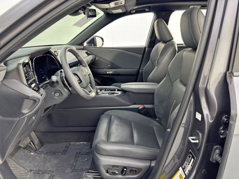 Used 2024 Lexus TX 350 AWD w/ Technology Package image 17