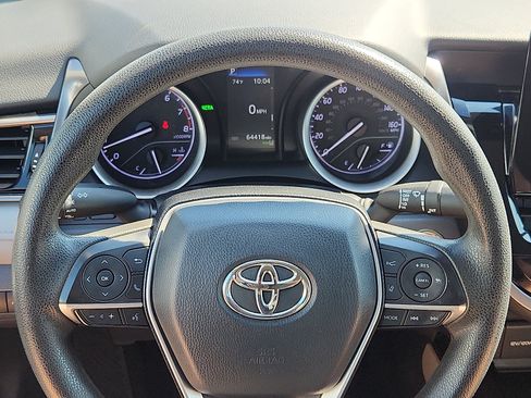 Used 2021 Toyota Camry LE w/ Convenience Package FWD image 16