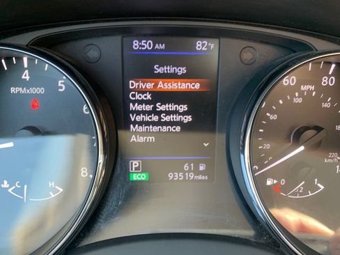 Used 2018 Nissan Rogue SL AWD/4WD image 36