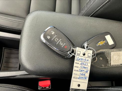 Used 2022 Chevrolet TrailBlazer ACTIV w/ Sun and Liftgate Package FWD image 10