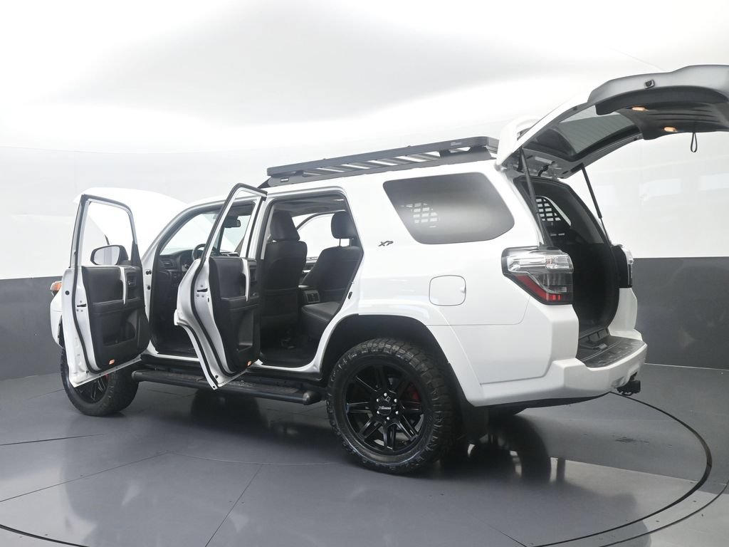 Used 2024 Toyota 4Runner SR5 Premium w/ Moonroof Package AWD/4WD image 76