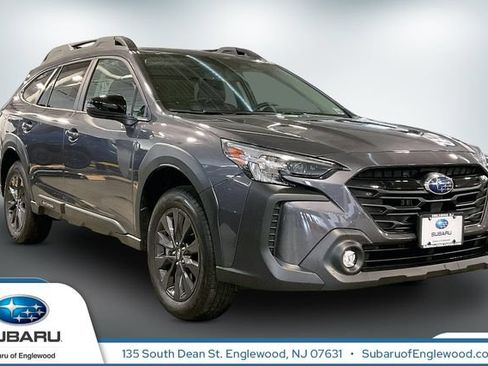 Used 2025 Subaru Outback Onyx Edition AWD/4WD image 1