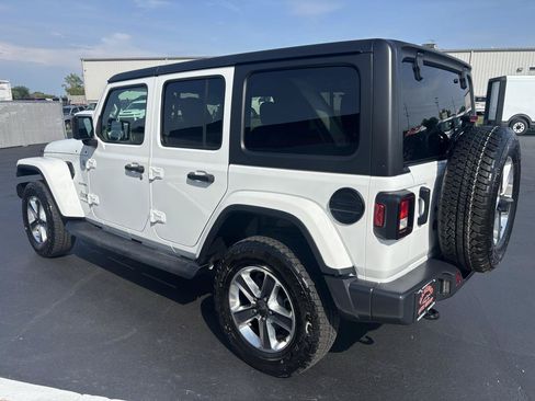 Used 2020 Jeep Wrangler Unlimited Sahara AWD/4WD image 5
