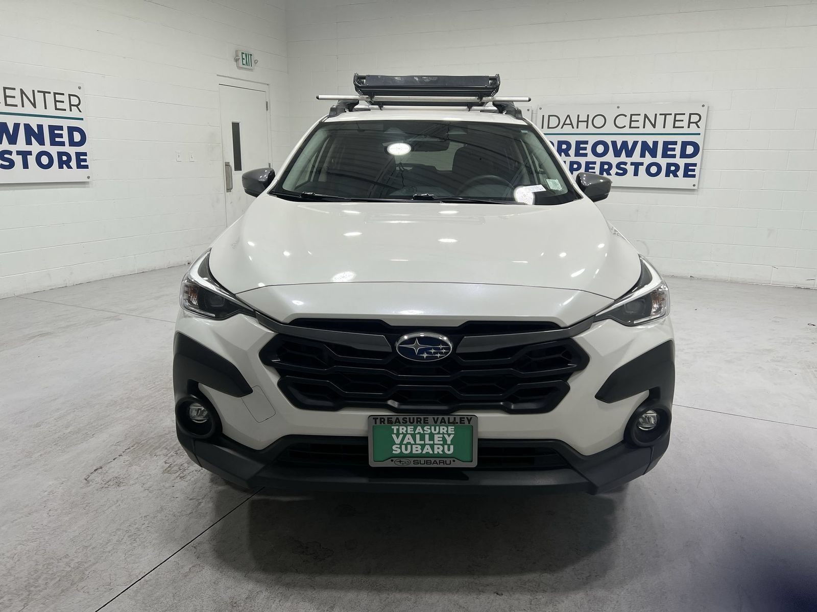 Used 2024 Subaru Crosstrek 2.0i Premium w/ Crosstrek Mirror Package AWD/4WD image 3