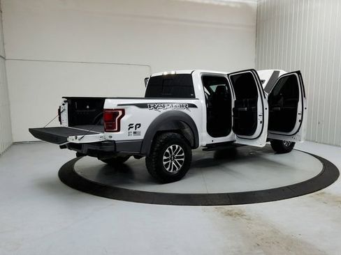 Used 2019 Ford F150 Raptor w/ Equipment Group 802A Luxury AWD/4WD image 15