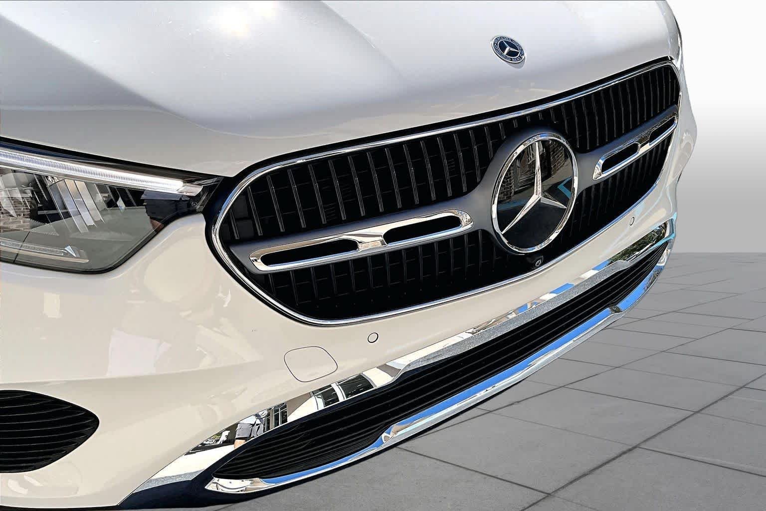 Certified 2026 Mercedes-Benz GLC 300 image 30