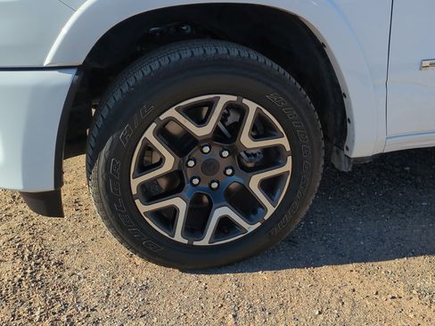 Used 2025 RAM 1500 Laramie w/ Sport Appearance Package image 11